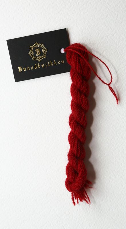 Hifa Perle 70 brodergarn nr 8-428 Mørk Bonderød