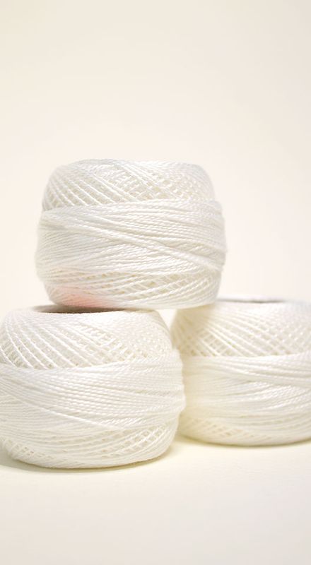 DMC perlegarn No. 8 B5200