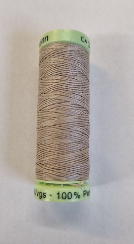 30 mtr Knapphullstråd nr 722