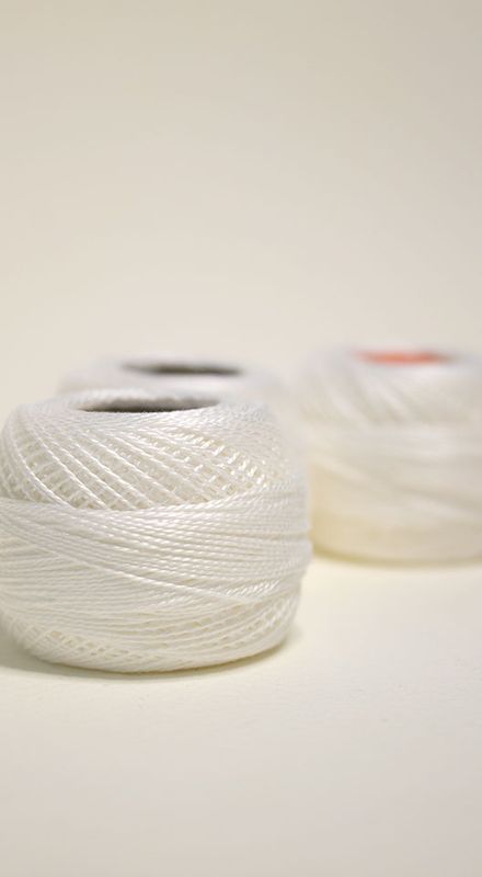 DMC perlegarn No. 8 B5200