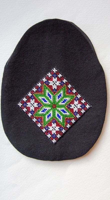 Bunadsveske med perlebroderi -3