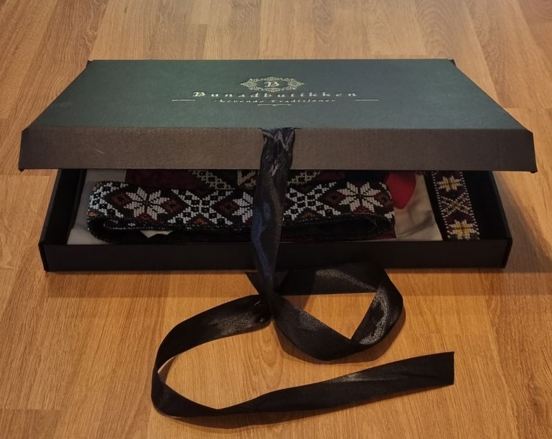 Oppbev./gaveeske til bringeduk/belte