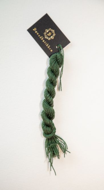 Hovedbilde Hifa Perle 70 brodergarn fargenr 8-067 Mørk grønn