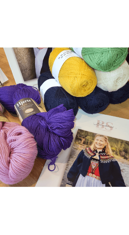 Bunadstrikk strikkepakke modell 