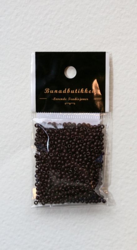 46 D Mørk brun
